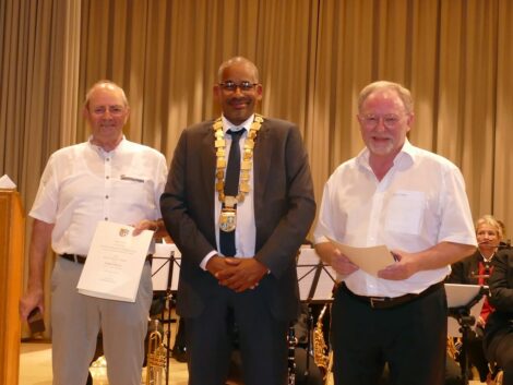 Ehrenring der Stadt an Dr. Peter Sandner, Michael Reinig und Wolfgang Stern verliehen