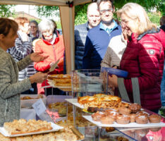 4. Apfelkuchenfest – tolle Stimmung und über 60 Apfelkuchen