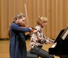 Junge Künstlerinnen und Künstler der Musikschule begeisterten im Rosensaal