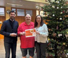 Im Künstlercafé kommt eine Rekordsumme zusammen – 1300 Euro für das Awo Lädle