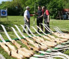 Pfeile, Pavillons und Patisserie – SSV startet in die Bogensaison