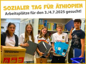 Fünf Jugendliche des Friedrich-Ebert-Gymnasiums posieren mit Ordnern und Kisten vor einem Bücherregal zur Vorbereitung auf den Sozialen Tag 2025.