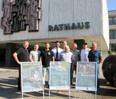 Sandhäuser Hopfezopfe überrascht mit neuen Highlights – Stargast Markus Krebs