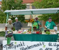 Gruppen, Kostüme, Musik: Der Kerweumzug 2025 im Bild-für-Bild-Rückblick