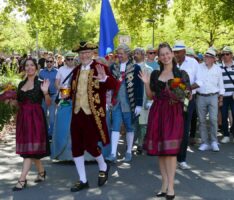 Großer Kerwezug mit Verstärkung aus Schwetzingen, Gaiberg, Tigy und Kunin