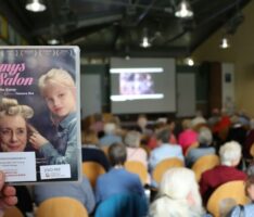 Film „Romys Salon“ beim Sandhäuser Senioren-Nachmittag