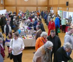 37. Adventsbasar der Mittwochsgruppe – Spenden-Meilenstein 400.000 € erreicht