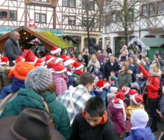 „Ich will den Nikolaus sehen“ – Tolle Stimmung auf dem Weihnachtsmarkt