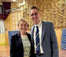 Joachim Förster mit 97,5 % als Bürgermeister von Nußloch bestätigt