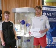 Erstplatzierter Tom Zeuch setzt sich im Match-Tiebreak gegen Moritz Hoffmann durch