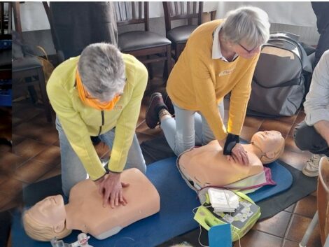 Reanimation und Defibrillations-Schulung der Übungsleiterinnen des VfG