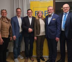 Zwischen Geschichte und Gegenwart: Vortrag über die Zukunft der Demokratie