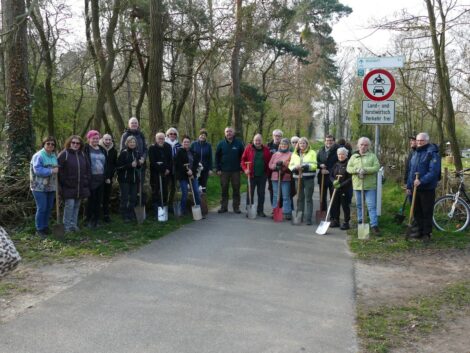 Bäume für Yannik: 300 neue Hoffnungswurzeln im St. Ilgener Wald gepflanzt