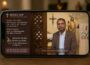 Pfarrer Lourdu präsentiert die „iConfess“-App mit virtuellem Beichtgitter
