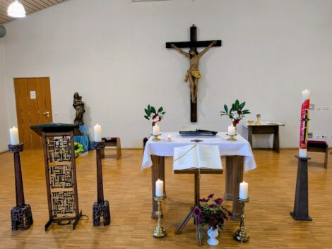 Vorbeitung auf Innen-Renovierung: Umzug aus der Herz-Jesu-Kirche ins Mauritiushaus