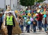 Tradition zeigte Wirkung: Frühlingsfest mit Frühlingsmeile und Sommertagszug