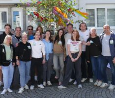 Neue „Diljemer Dorffreunde“ holen Maibaum-Brauch nach St. Ilgen