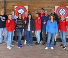 Erste Pfeile fliegen: Darts-Abteilung des TV Germania startet im Waldstadion