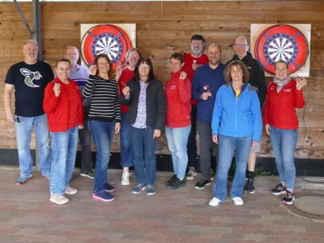 Erste Pfeile fliegen: Darts-Abteilung des TV Germania startet im Waldstadion
