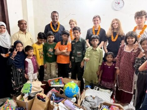 Emmaus-Gemeinde, Schule und Arul Trust helfen Familien in Delhi