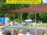 Sonniger Auftakt, Regen zum Finale: Tauffest im Freibad bleibt in guter Erinnerung