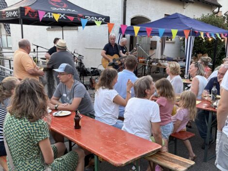 „Menzer-Straße-Nachbarschaftsfest“ – <br>Ein voller Erfolg!