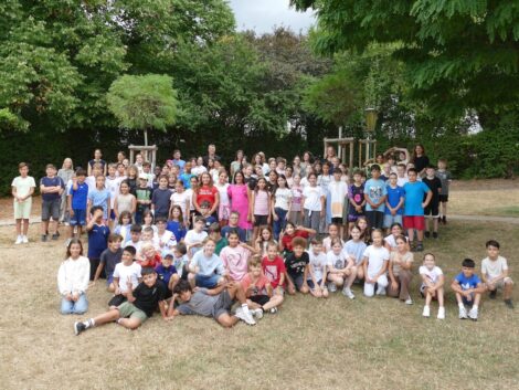 DieTurmschulen Jahrgangs-Erinnerung wächst nun als Baum im Menzerpark
