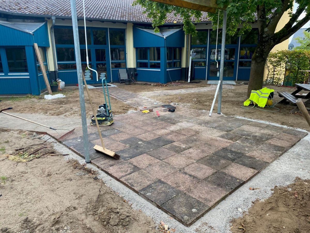 Waldkindergarten erhält neue Wege – Bauhof sorgt für mehr Spiel-Möglichkeiten