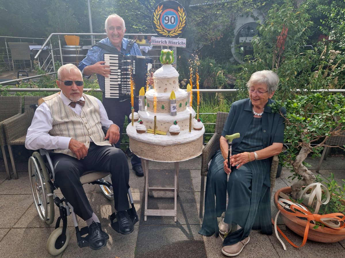 Hinrich Hinrichs wurde 90: Ein Leben voller Weitblick und Engagement