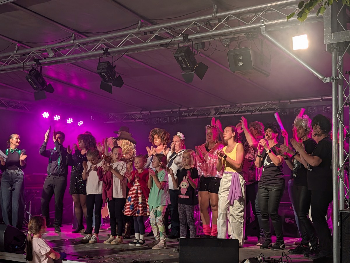 Von Shakira bis Westerland: Dilje macht Showtime